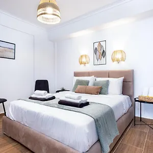 https://quattro-sea-view-beachfront-ap-206.hotelsatayianapa.com